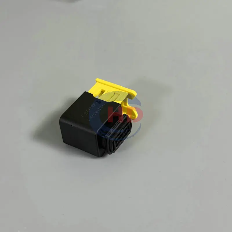 1-20 sets 3-Pin Solenoid Valve / Pneumatic Socket (3-Wire) 1-1703843-1 1-1418448-1 5