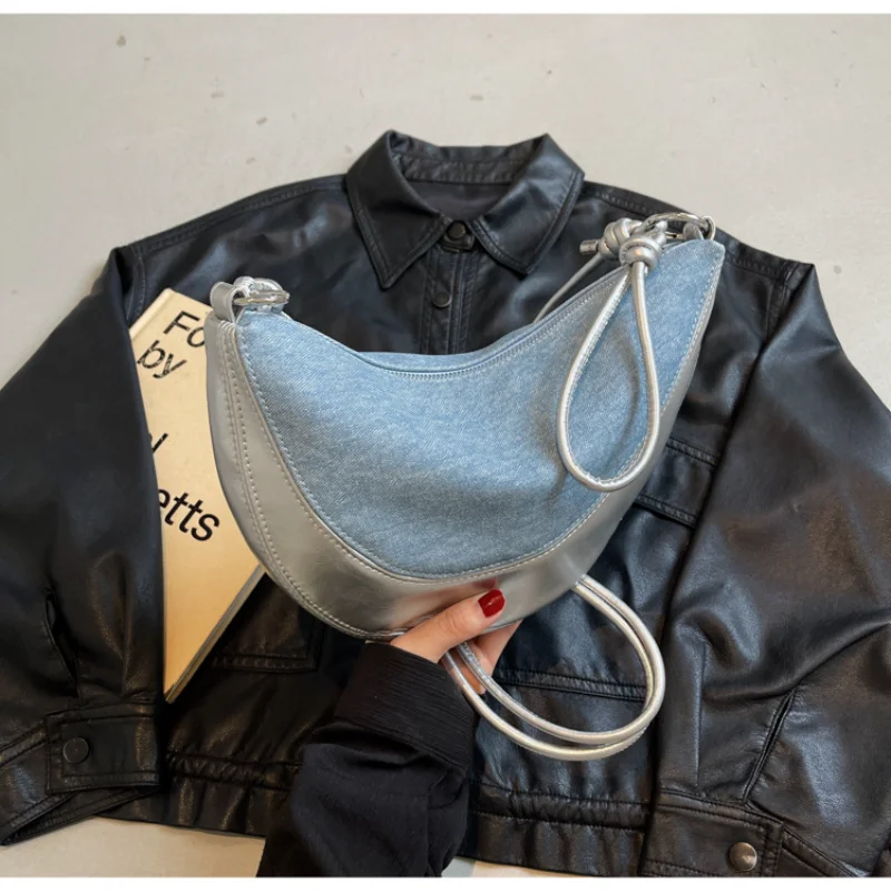 

Niche Design Crossbody Bag Commuter Dumpling Crossbody Bag High-Quality Texture Bag for Women Large Capacity Crossbody Bag