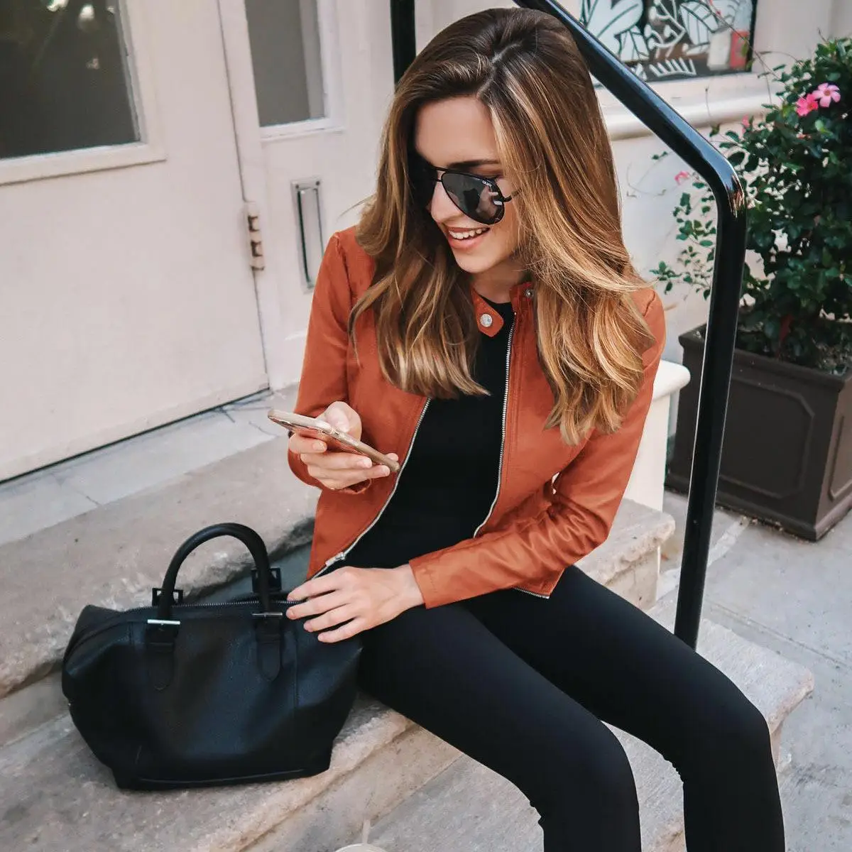 Giacca in Pelle da Donna, Cappotto Lungo Elegante per il Pendolarismo, Moda Primaverile, Capospalla di Media Lunghezza per Donne di Mezza Età