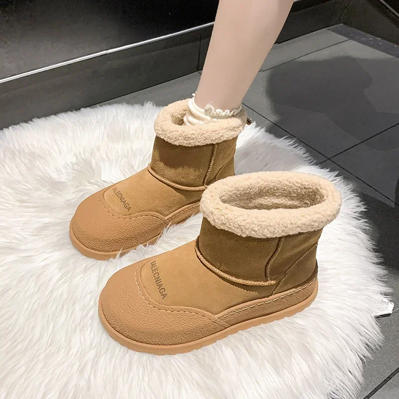 Stivaletti invernali da donna New Keep Warm Plus stivali da neve piatti in pelle scamosciata di pelliccia di velluto per le donne scarpe Casual in