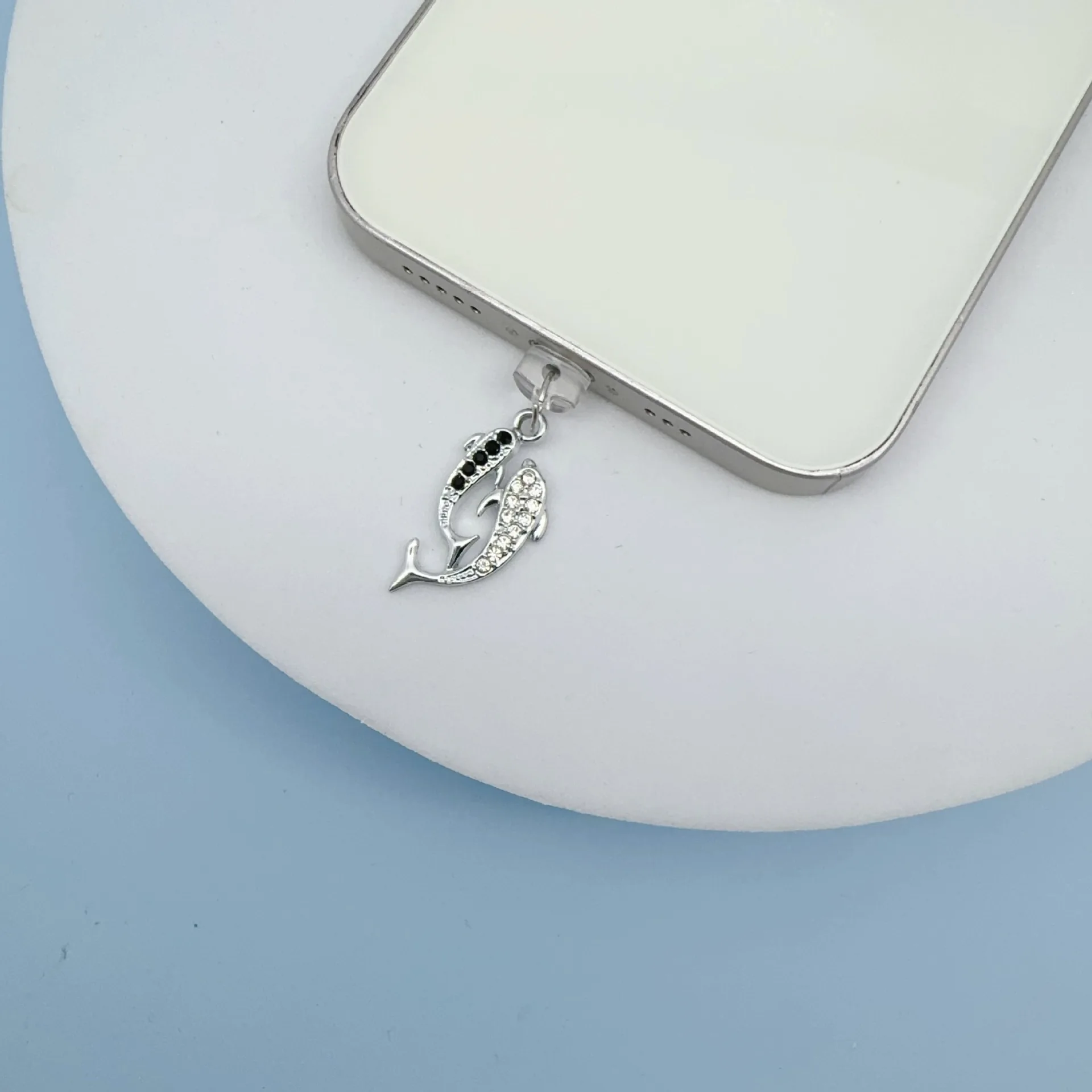 

Type-C/iOS/Micro USB-интерфейс, милая маленькая рыбка, пылезащитная заглушка для телефона, подвеска, пылезащитная заглушка, аксессуары для iPhone, Samsung, Xiaomi Cell