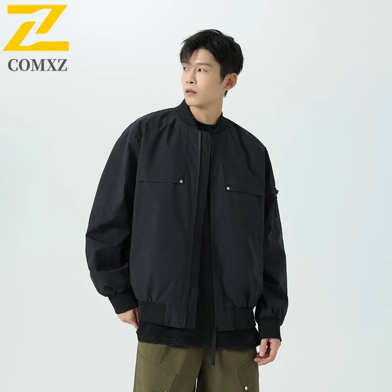 

COMXZ Men Windbreaker Coat 2025 Minimalist Streetwear Baseball Collar Outdoor Cycling Motocross Coats Autumn Minimalist Jacket