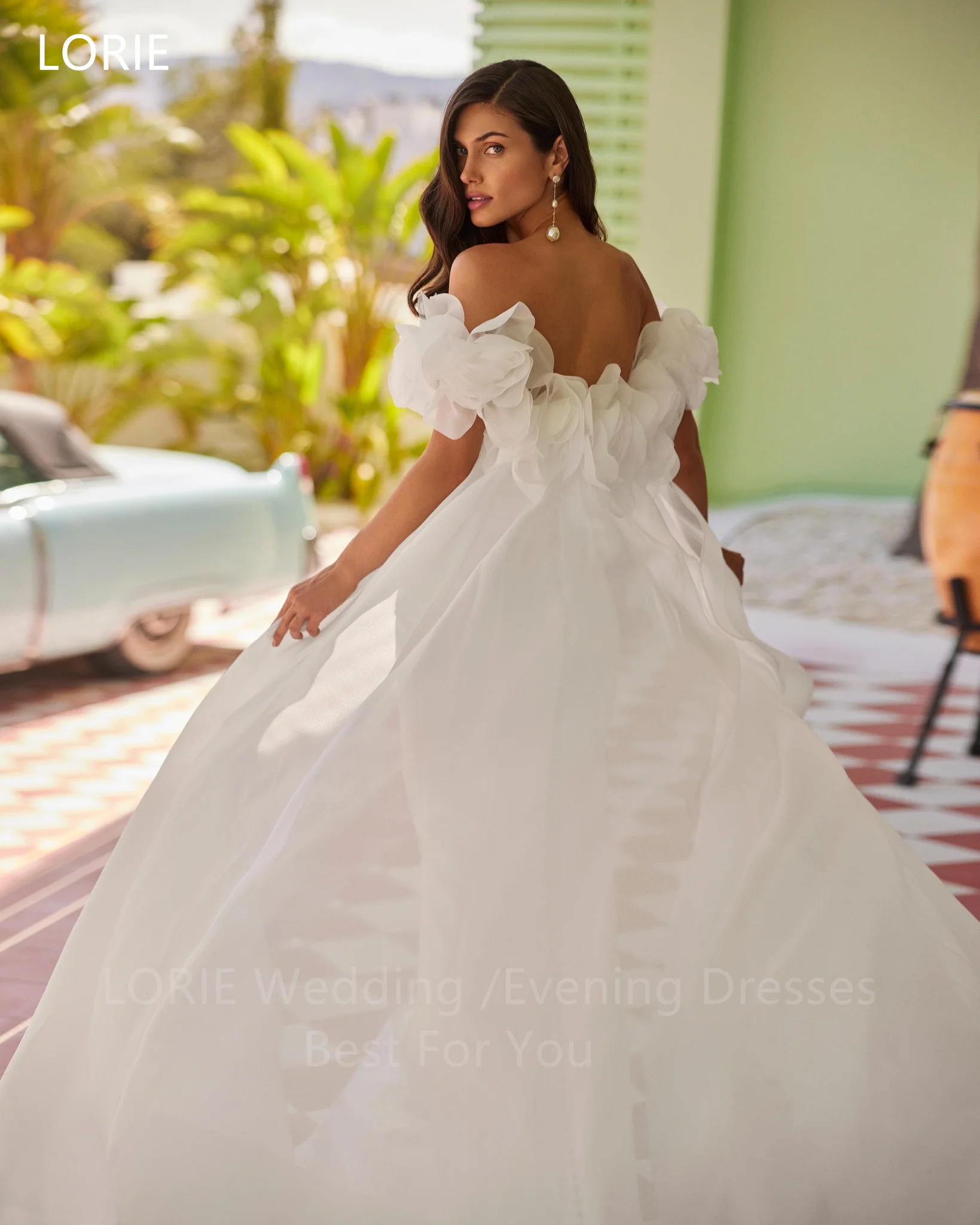 ชุดแต่งงาน LORIE Chic Stain แบบเกาะอกทรงเมอร์เมดประดับดอกไม้ ชุดราตรีเจ้าสาวแบบจีบยาวลากพื้น สามารถสั่งตัดได้