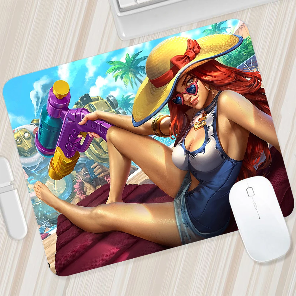 League of Legend Miss Fortune Small Mouse Pad Gaming Mousepad PC Gamer Mouse Mat XXL Computer Office Pad Keyboard Mat Desk Pad