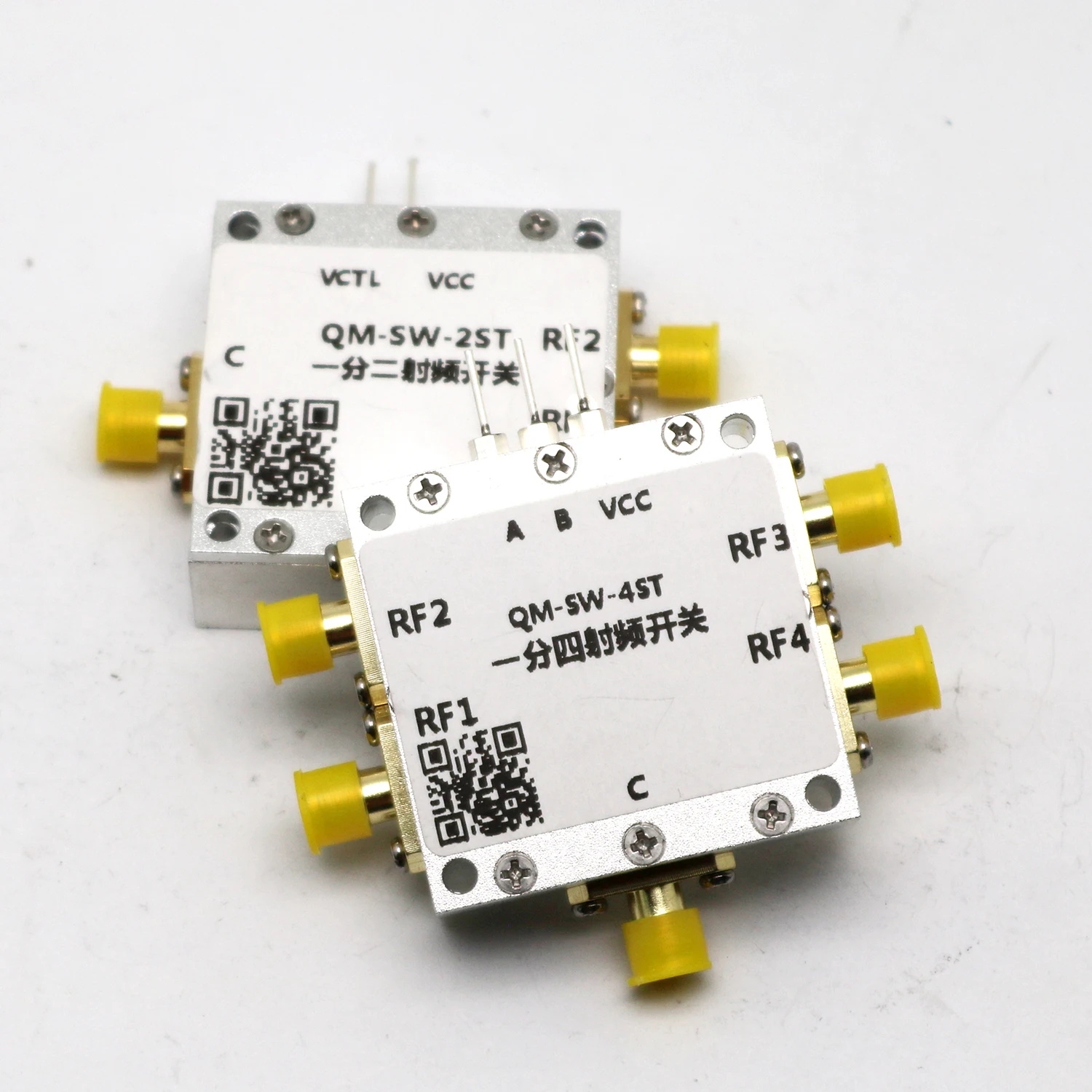 

SPDT SP4T 0.1-6GHz RF Switch Microwave Switch 1-to-2 1-to-4 High Isolation RF Switch Module Control signal channel conversion