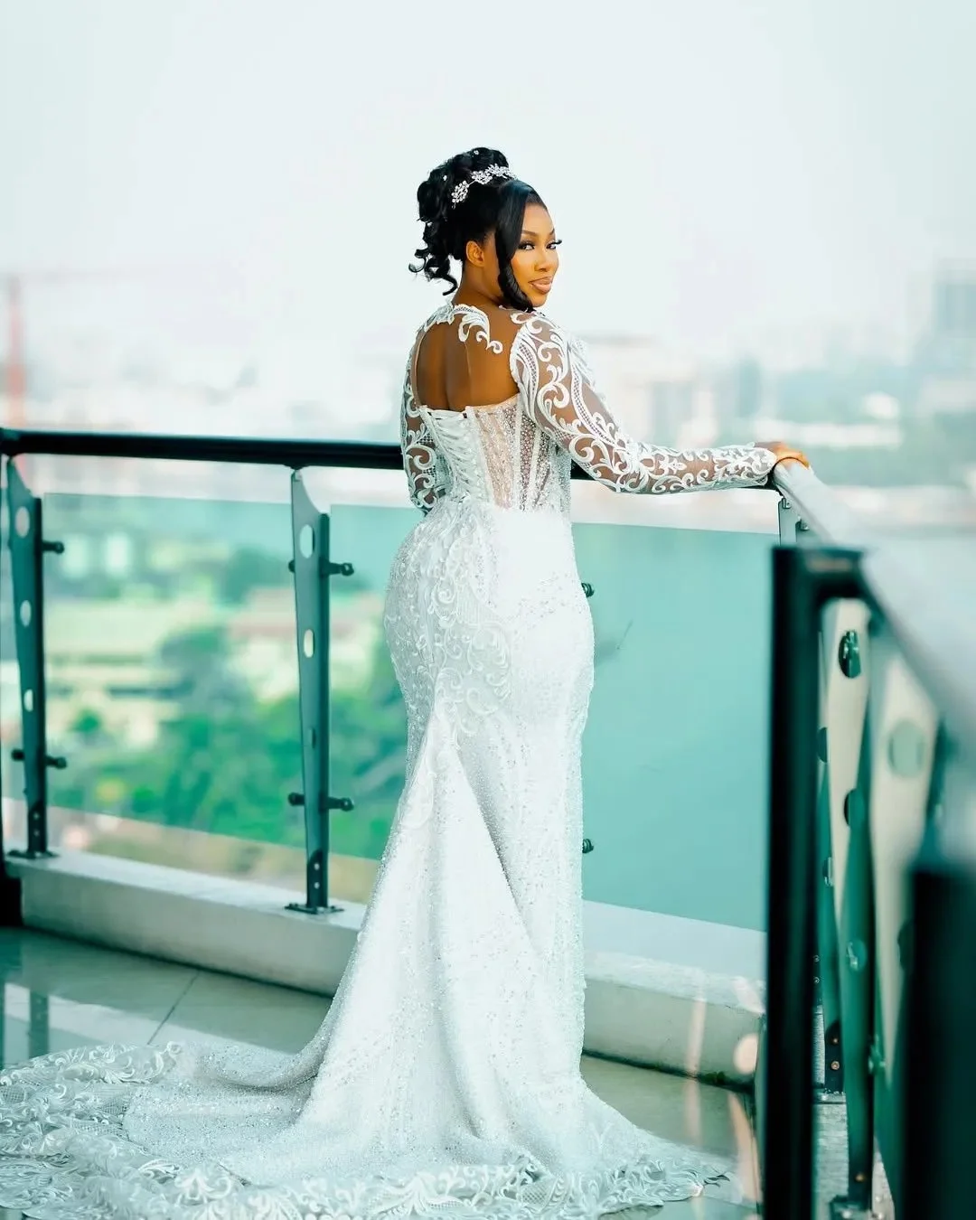 Robe de mariée sirène personnalisée, grande taille, manches longues, dentelle perlée, Tulle à plusieurs niveaux