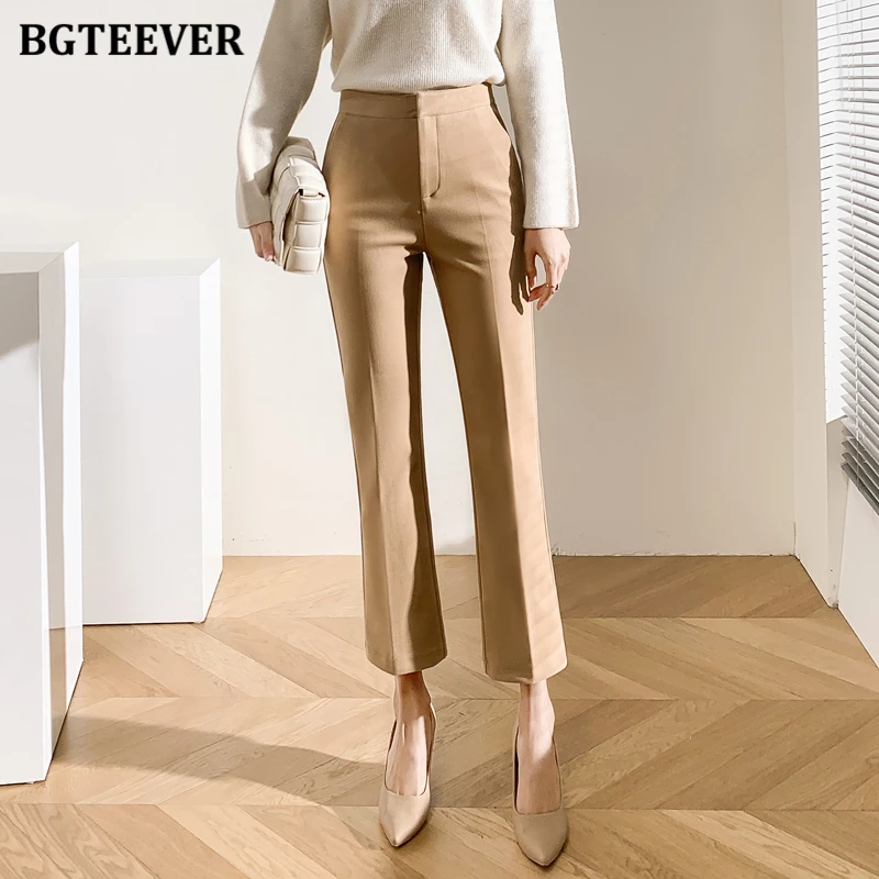 

Брюки-клеш Женские шерстяные, средней посадки, на осень/зиму