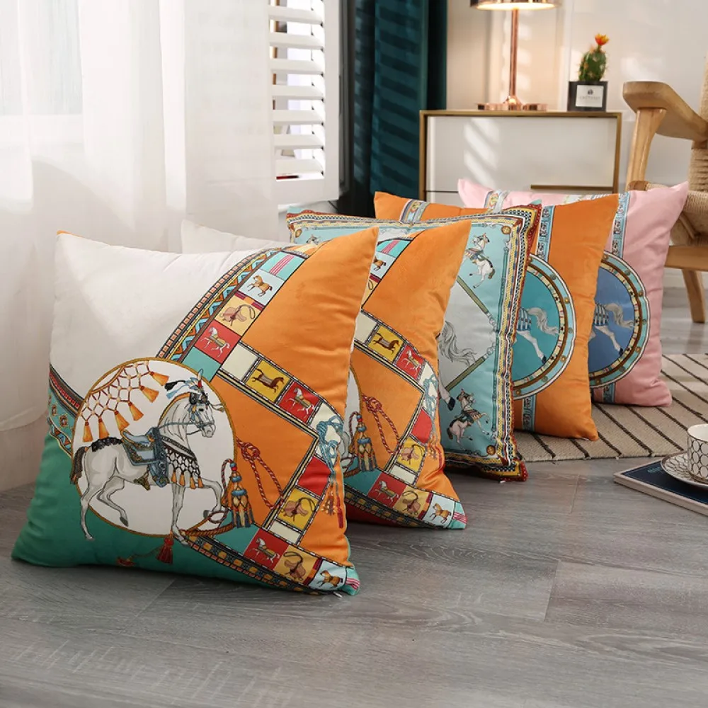 45x45cm Luxury Style Cushion Cover White Horse Printed Pillowcase Dutch Velvet Pillow Case For Bed Sofa Office Chair Car Pillows