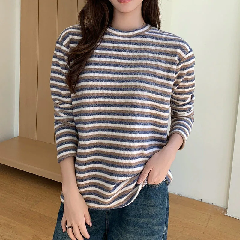 

Vintage Striped Round Collar Pullover Female Casual Loose Long Sleeve Warm Knitted Sweater Classic Versatile Winter Knit Jumpers