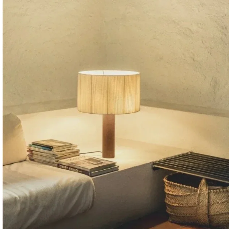 Fabric Table Lamp Vintage Minimalist Solid Wood Table Light Wabi-sabi Table Lamp for Living Room Bedroom Home LED Lighting