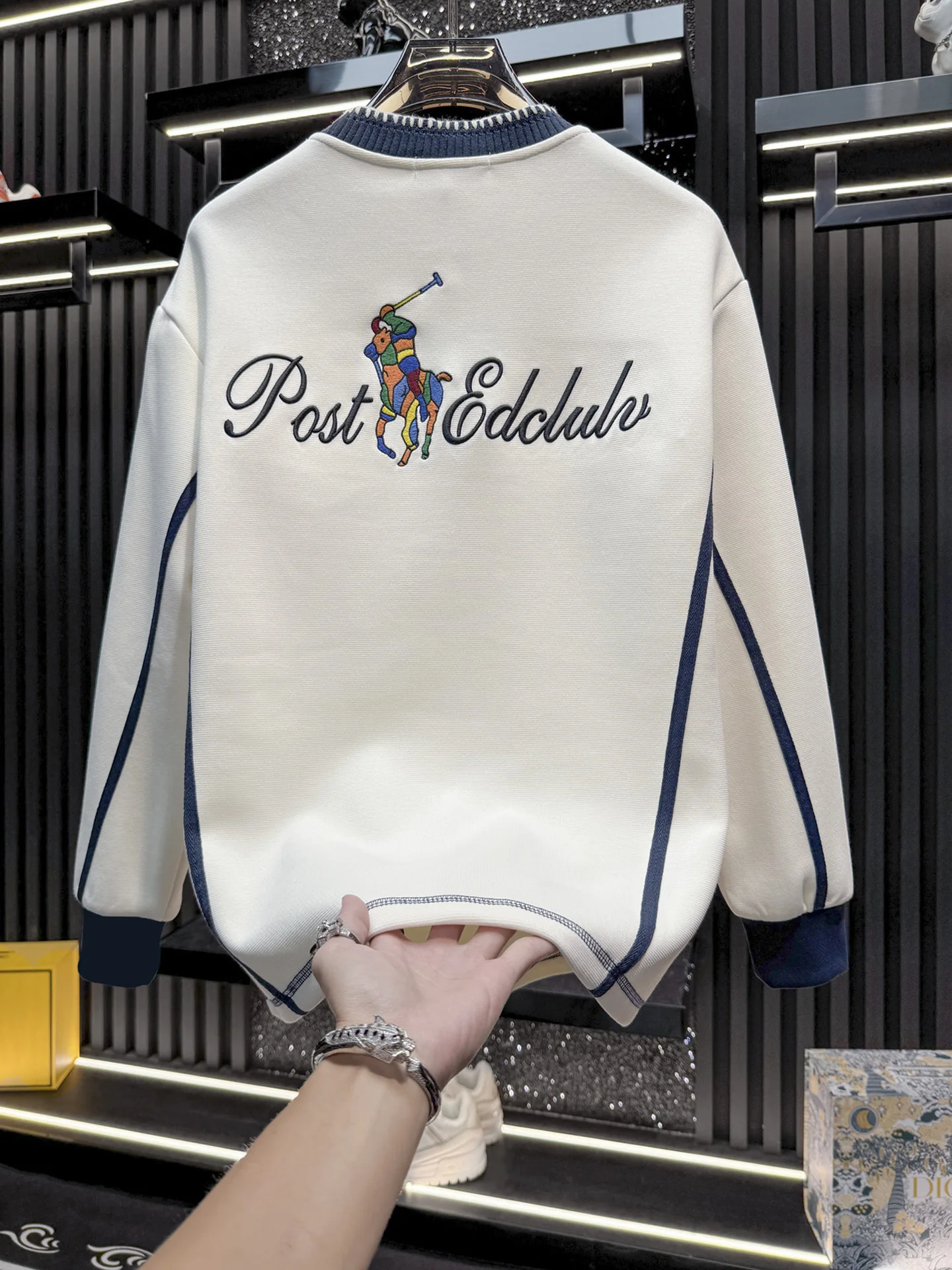 

Elegant Embroidered Fleece Lined Thick Long Sleeve round Neck Sweatshirt for Men Fashionable Casual Top Comfortable Cotton Blend