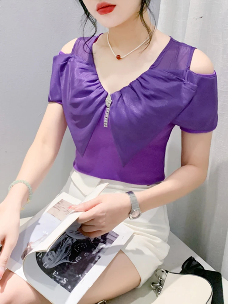 

Сексуальная женская футболка с V-образным вырезом и открытыми плечами, короткий рукав, облегающий крой, модный топ в корейском стиле, летняя футболка из смесового хлопка