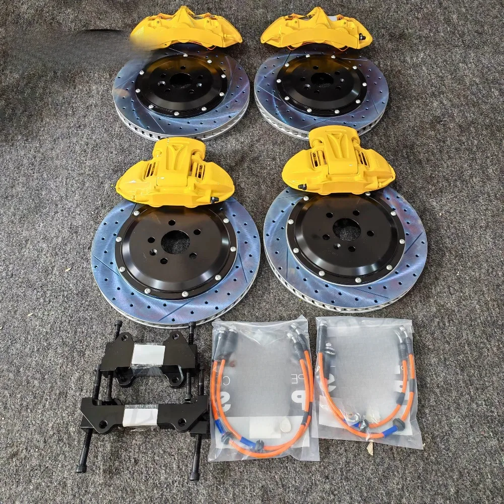 

The high-performance GT6 6-piston brake caliper kit is automatically compatible with 19-inch wheels for