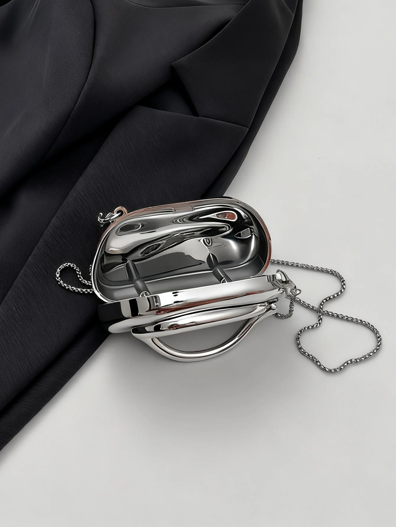 Mini-Version Modische Goldene Metallverschluss-Clutch-Tasche in Boxform für Damen, Abend-, Hochzeits-, Party-Ketten-Umhängetasche, Schultertasche – Detail 11