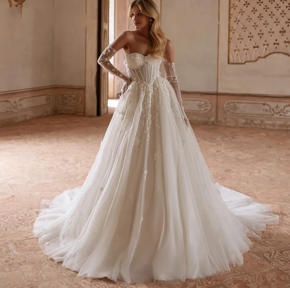 

Classic Strapless Wedding Dresses for Bride 3D Flowes Lace Appliques Tulle Pleat A-line Pearls Bridal Gowns Robe De Mariee