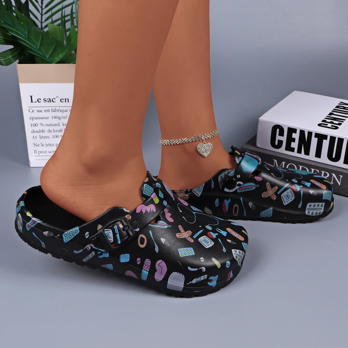 قباقيب خغل EVA خفيفة الوزن للنساء - غير قابلة للانزلاق ومقدمة مغلقة وحزام بإبزيم قابل للتعديل، نعل مسطح ناعم، شاطئ، حديقة، شباشب عمل #4