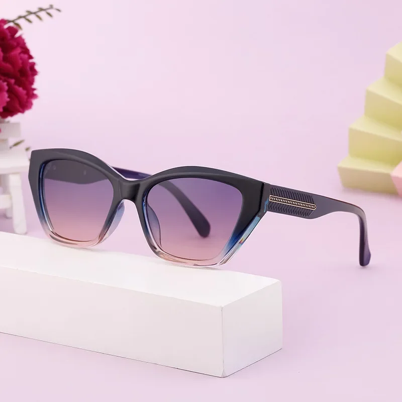 

Stylish Oversized Cat Eye Sunglasses Women Trendy UV Protection Fashion Designer Shades for Women
