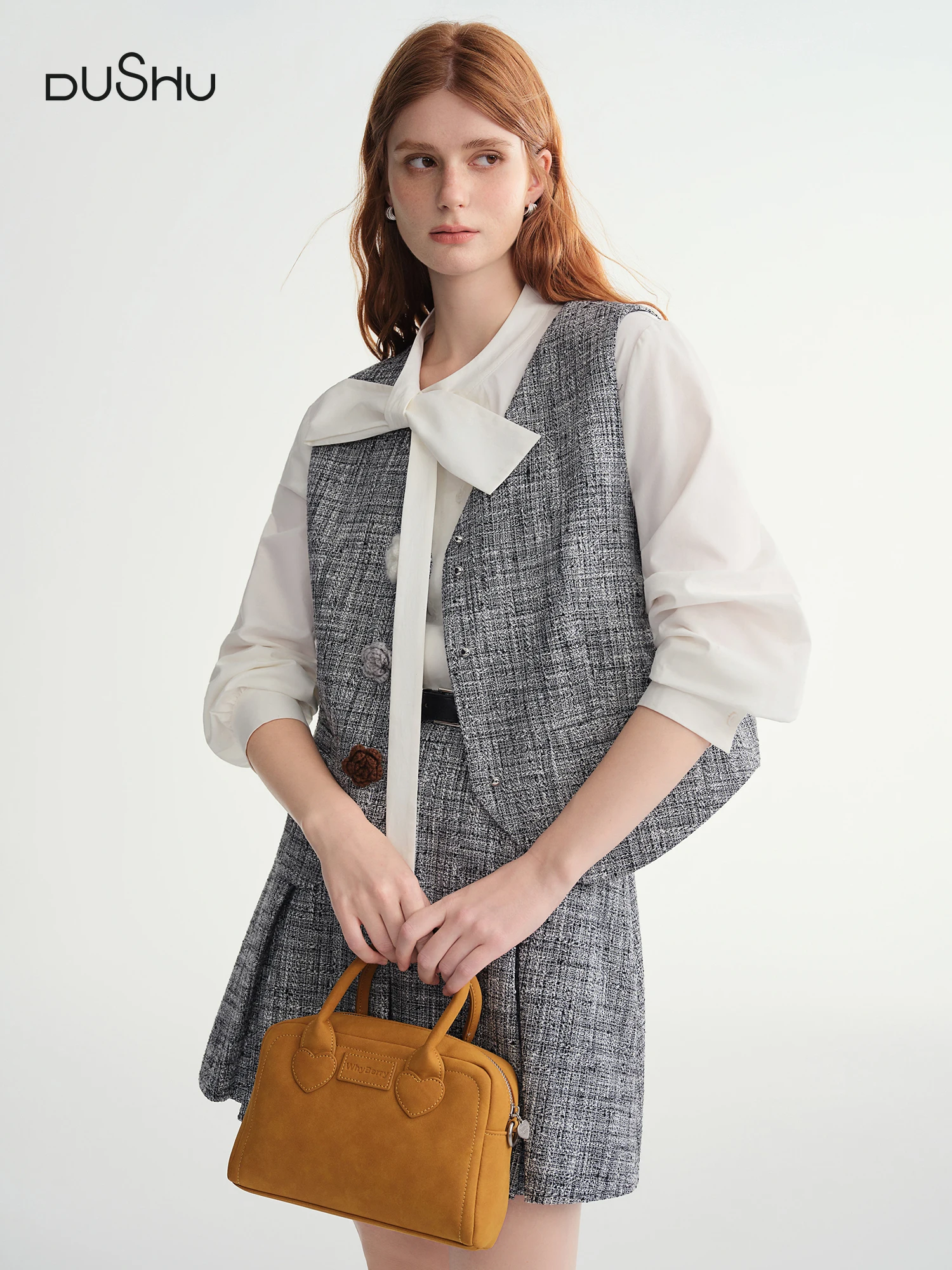 

DUSHU Plus-Size Women's 2025 Elegant Temperament Floral Fabric Vest and Skirt Set Vest and Skirts