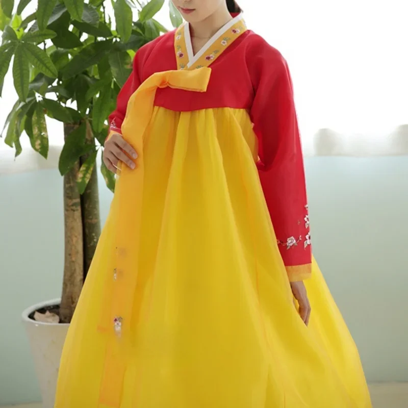 Hanbok abito etnico Hanbok donna classico rosso/giallo tradizionale ricamato a mano peonia Decora Hanbok Set celebrazione prestazioni