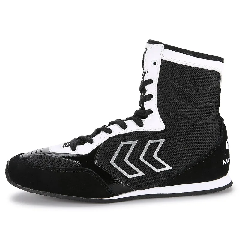 2024 New Wrestling Shoes Men Women Designer Boxing Shoe Couples Top Quality Sport Shoes Unisex Designer Fighting Boots Boy