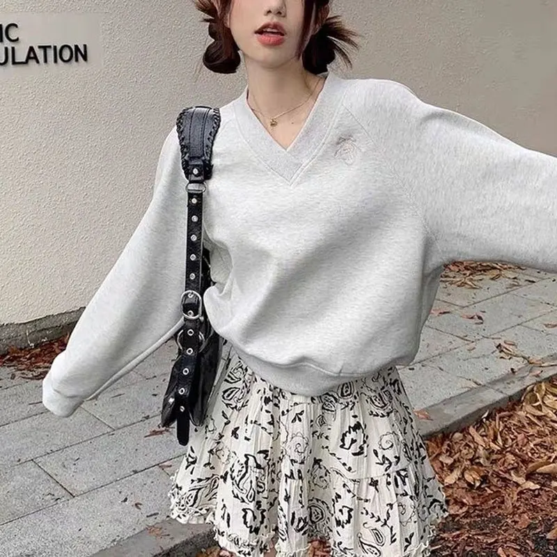 American V-Neck Loose Pullovers Commute Spring Autumn Casual Long Sleeve Female Clothing Basic Fashion Embroidery Sweatshirts