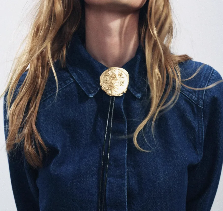 

Europe and the United States big original design simple long metal circle necklace.