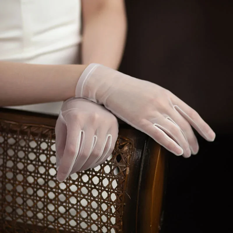 Korean Simple Short White Transparent Mesh Flower Pearl Wedding Dresses Gloves For Bride Evening Parties etiquette Accessories image 6