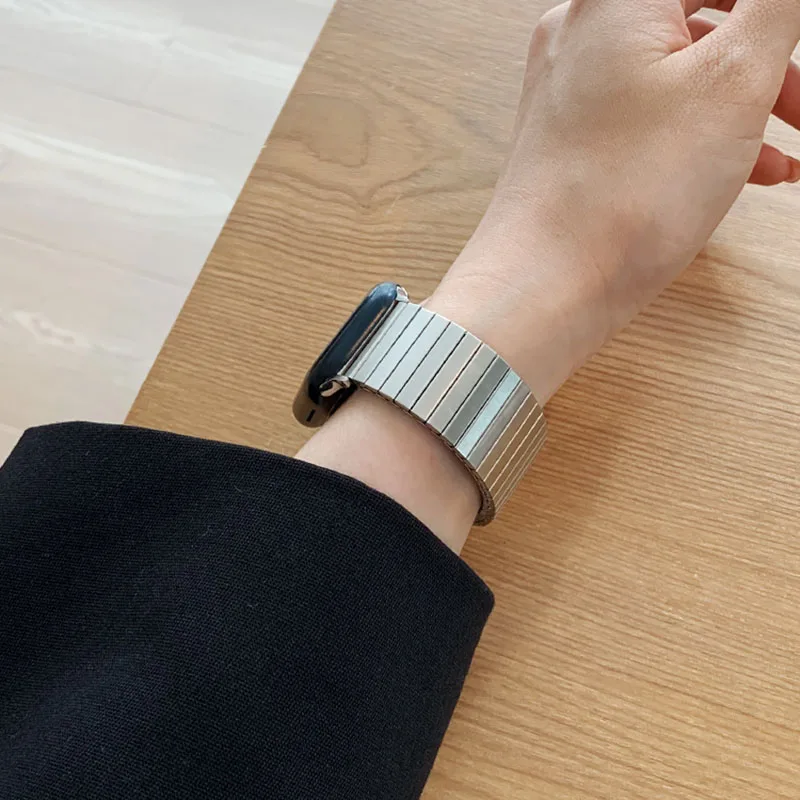 Ремешок из нержавеющей стали для Apple Watch, роскошный браслет для iWatch Series 6 5 4 3 Se 2 1, 45 мм 41 мм 44 мм 40 мм 42 мм 38 мм