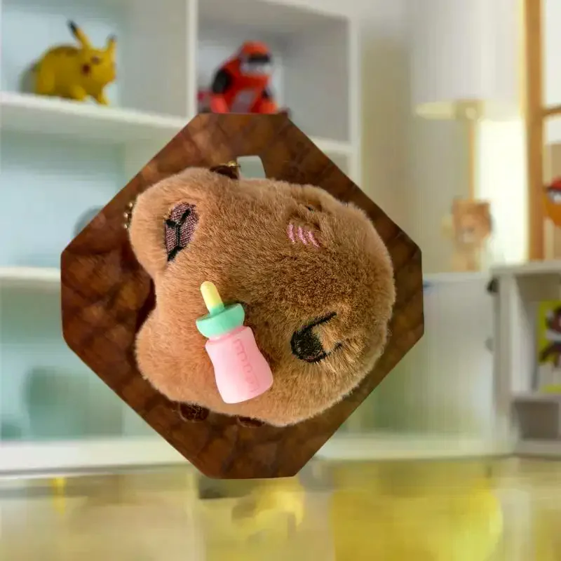Portachiavi con bambola di pezza capibara cartone animato, ciondolo in morbido peluche per zaini e chiavi della macchina, regalo perfetto per bambini