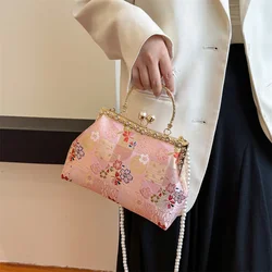 New Women Chinese Style Pink Embroidered Messenger Bags Pearl Chain Handbags Trendy Retro Shoulder Bag Wedding Dinner Shell Clip