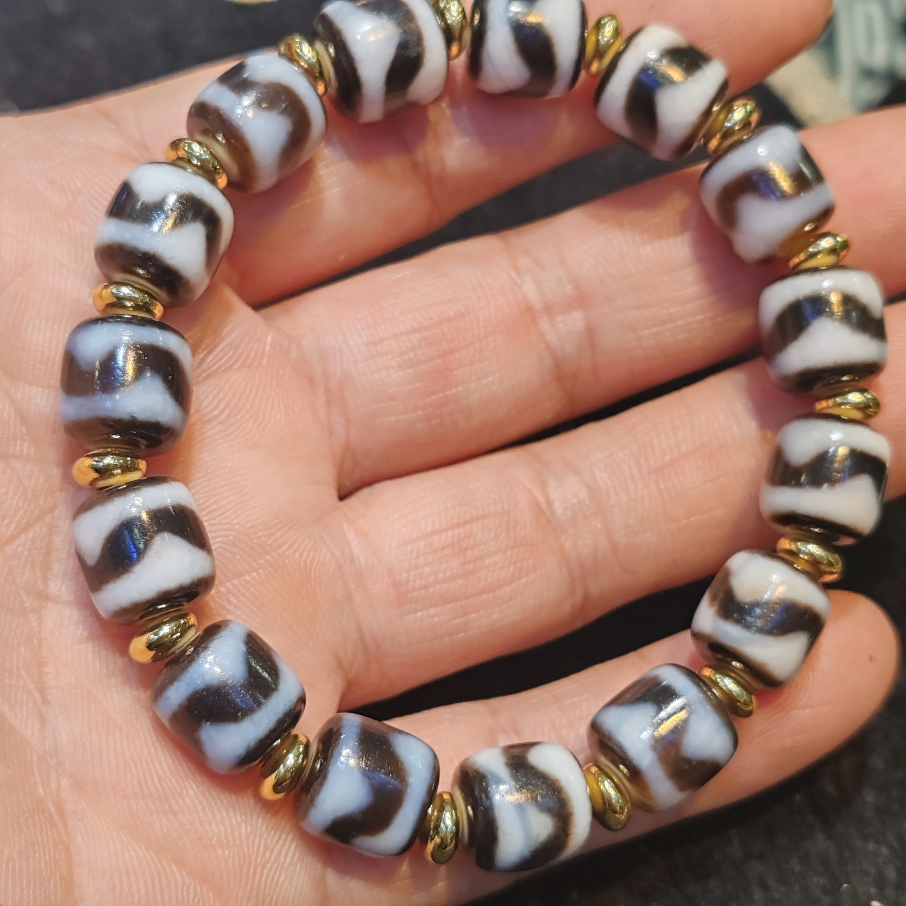 1pcs/lot Natural Old Agate Bucket Bead Dzi Bracelet /tiger tooth pattern/ jaded small barrel bead 10x11mm ethnic style accessory