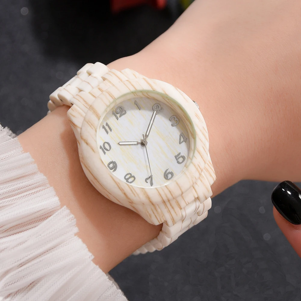 Luxury Watches Women Wood Grain Simple Quartz Wristwatch Ladies Simplicity Retro Men Design Clock Relogio Mujer Masculino Hot