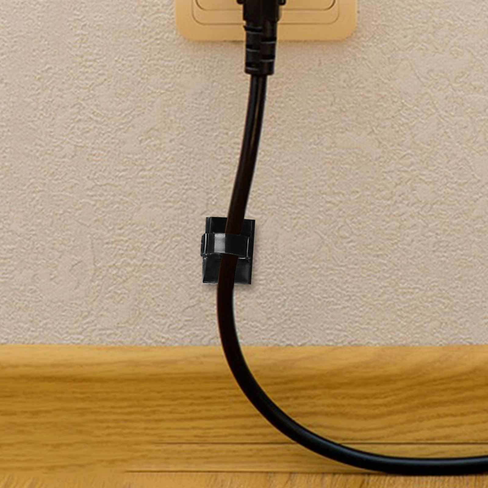 

100Pcs Self-Adhesive Cable Clips Simple Design Strong Adhesion Cord Holders Wire Organizers for Computer Network Earphone