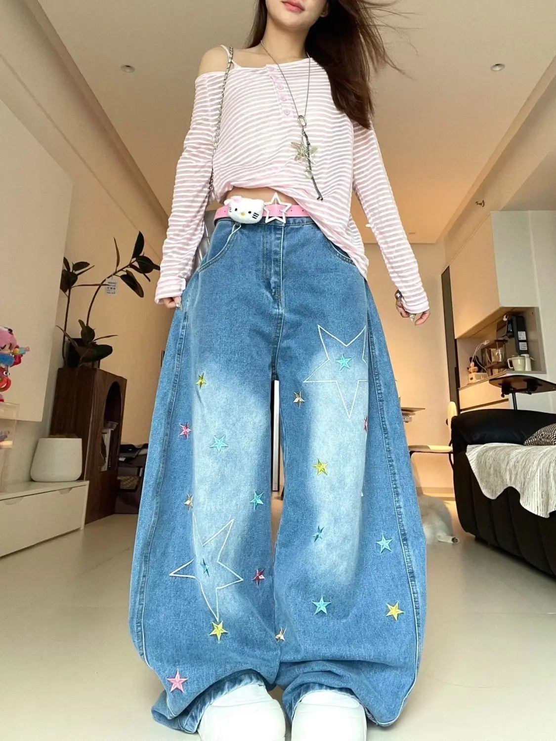 Vintage Street Style Star Embroidered Jeans Women Fashion New Slimming Versatile Washed Wide Leg Pants Loose Curved Hem Denim