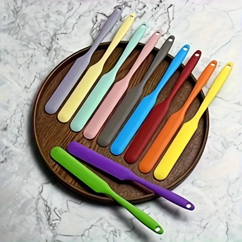 

1 Piece Random Color Food Scraper, Non Stick Design, Heat-resistant, Kitchen Utensil, Suitable for Home and Professional Baking