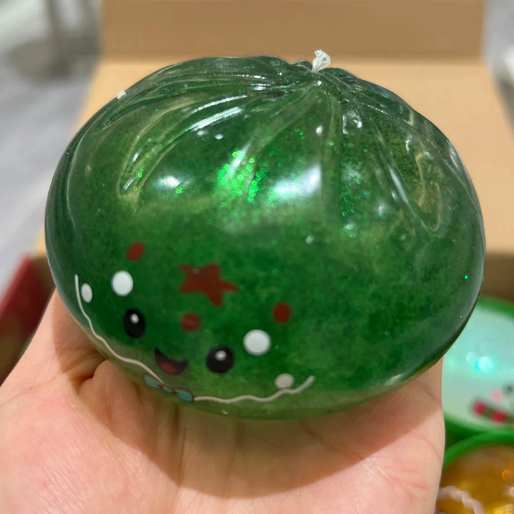 Weihnachts-Knödel, gedämpfte gefüllte Brötchen, Spielzeug, Glitzer-Schleim, lustiges Dekompressionsspielzeug, lustiges Spielzeug zur Stress- und Angstlinderung, Quetsch-Scherzspielzeug, 1 Stück – Detail 6