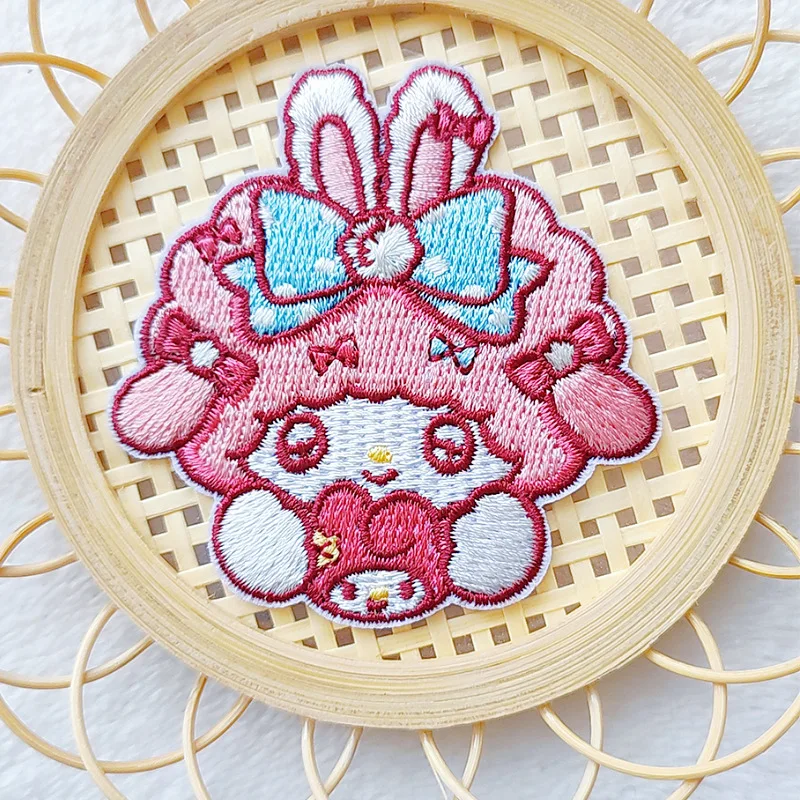 Pegatina de tela bordada de dibujos animados de Sanrio, parche decorativo de ropa, Pegatina autoadhesiva, lindo, Cinnamoroll Kuromi, nuevo