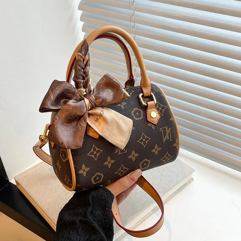 

2025 Boston Handbag for Ladies | Stylish Tote Design | Adjustable Shoulder Strap & Crossbody Option | All-Match Versatile Bag