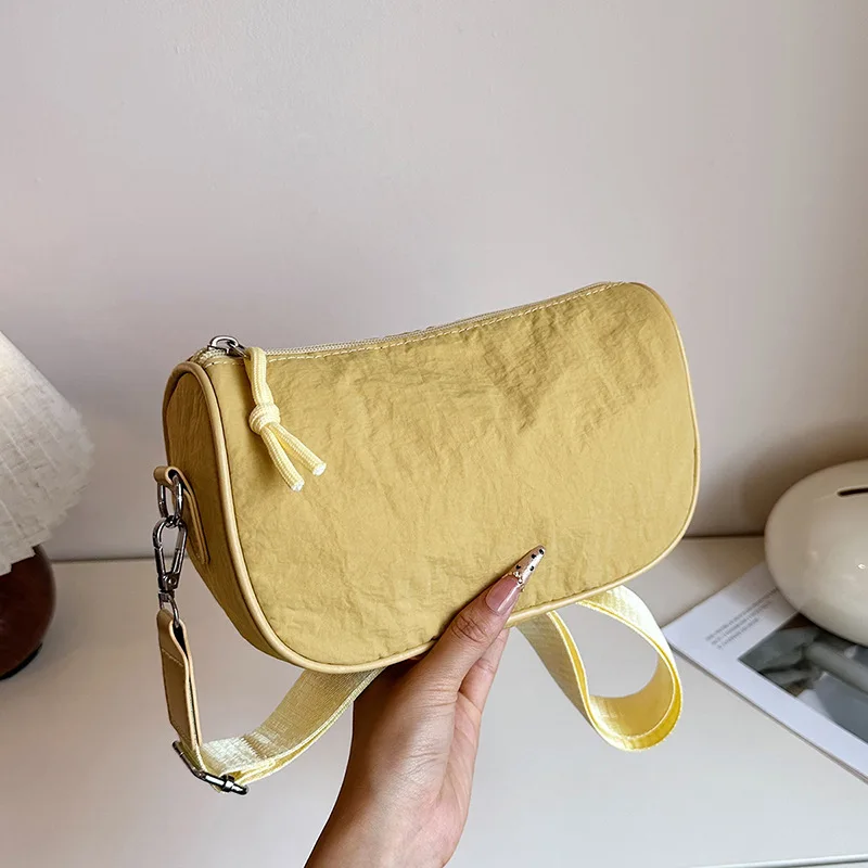 Simple Solid Color Wide Strap Shoulder Bags for Women Lightweight Portable Ladies Crossbody Bag Outdoor Travel Phone Handbags