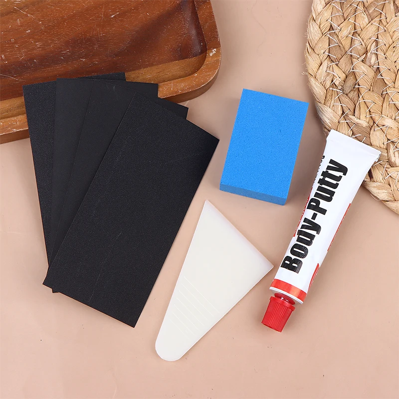 

Набор для ремонта кузова автомобиля: шпатлевка, маскировка царапин и маркер для покраски