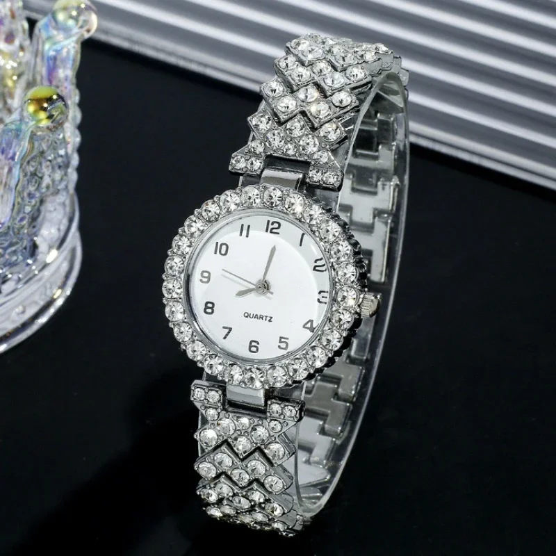 女性用高級時計,クリスタルブレスレット,クォーツ,スチールダイヤル,トレンディな時計,女性用ファッションブランド