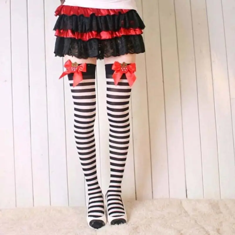 Fashion Fashion High Stocking Strawberry Bowknot rayas sobre calcetines rodilla Festival calcetines largos