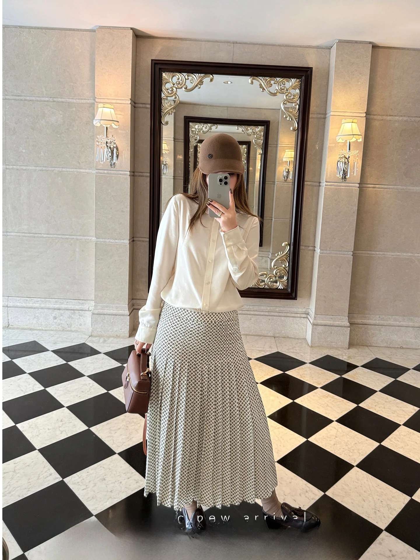 

Xzichic Vintage Doll Collar Loose Women's irt Silkily Polyester Rayon Blend Long Sve Casual Faion Autumn Top