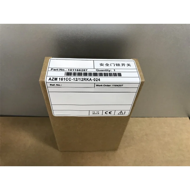 1PCS New For SCHMERSAL Limit switch AZM 161CC-12/12RKA-024
