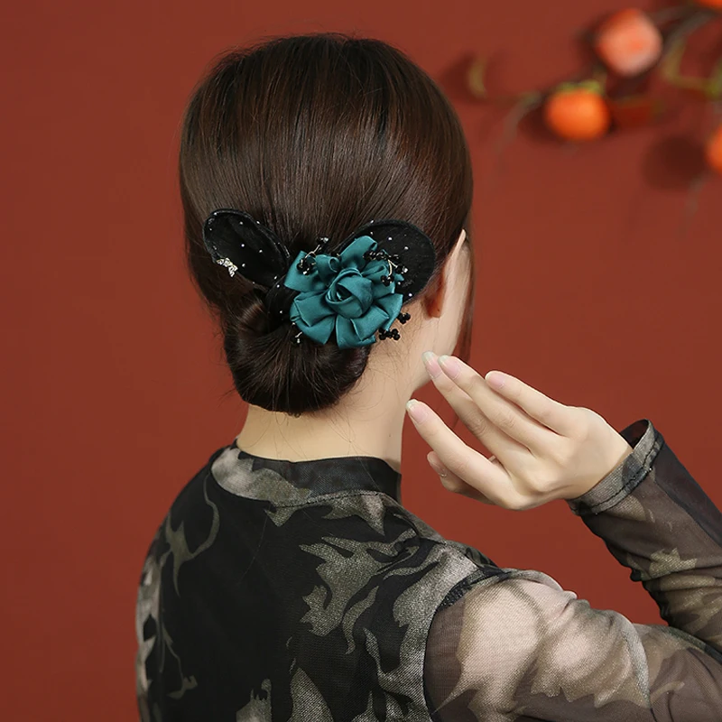 Vintage Women Lazy Magic Green Flower Hair Bun Curler Ladies Dount Hairstyle Twist Tool Hair Accessories