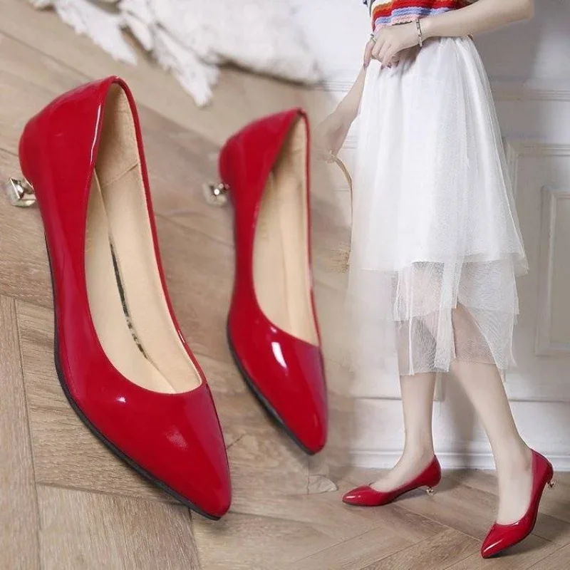 Wedding Bride Shoe Office Low Heel Elegant White Woman Footwear Thin Heels Luxury Leather Casual Shoes For Women Light Grey L A