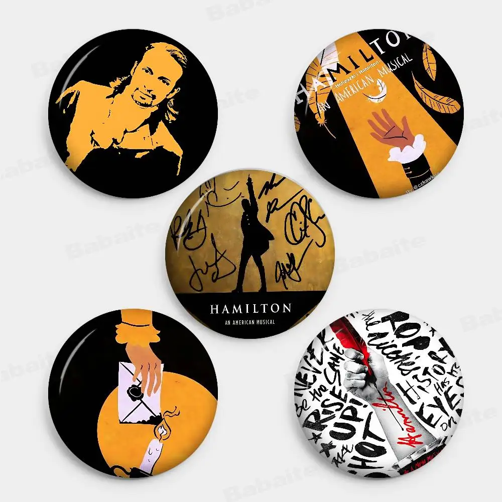 الأمريكية الموسيقية هاميلتون صفيح دبوس زر مخصص أنيمي دور المدرسة القديمة بروش الكرتون طوق شارة مجوهرات هدية المشجعين #2