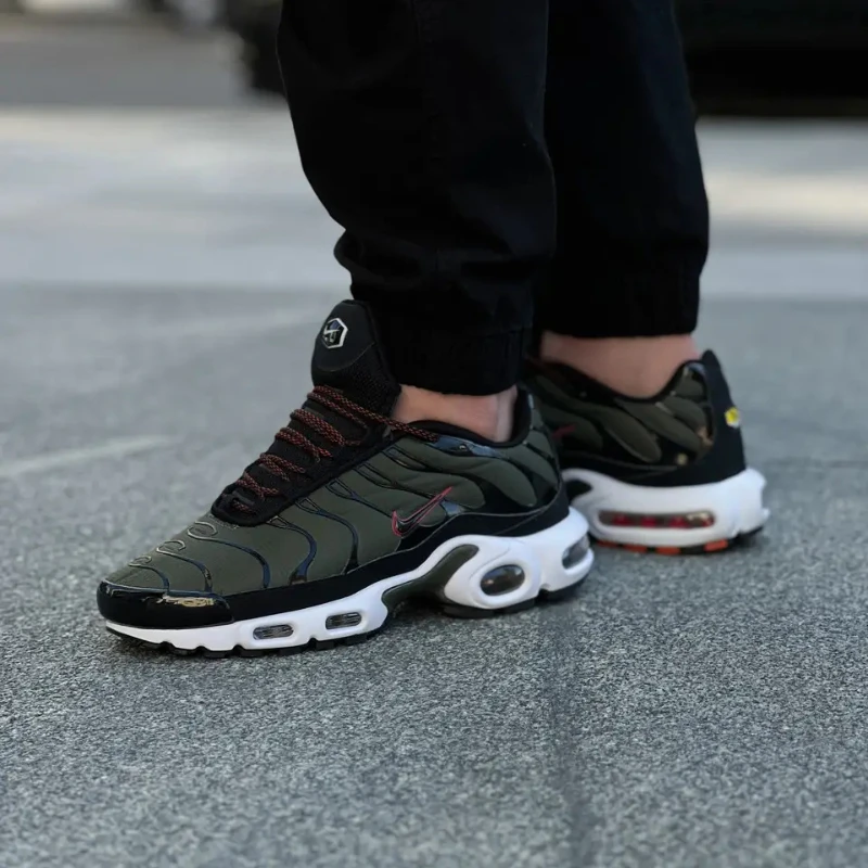 Nike Air Max Plus TN "Cargo Khaki Phantom" men Tuned Air Stable Support Breathable Comfortable Running Shoes FB9722-300