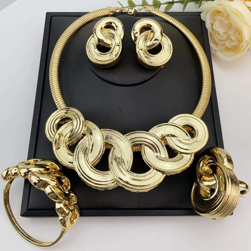 Exquisite and fashionable high-end jewelry set, suitable for various parties, brides and weddings to wear FHK19209