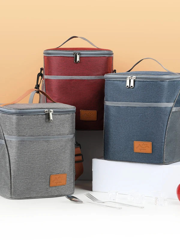 

New Large Capaci Portable Outdoor Handbag Insulated Bag Waterproof Cam Picnic Bag Crossbody Storage Organizer